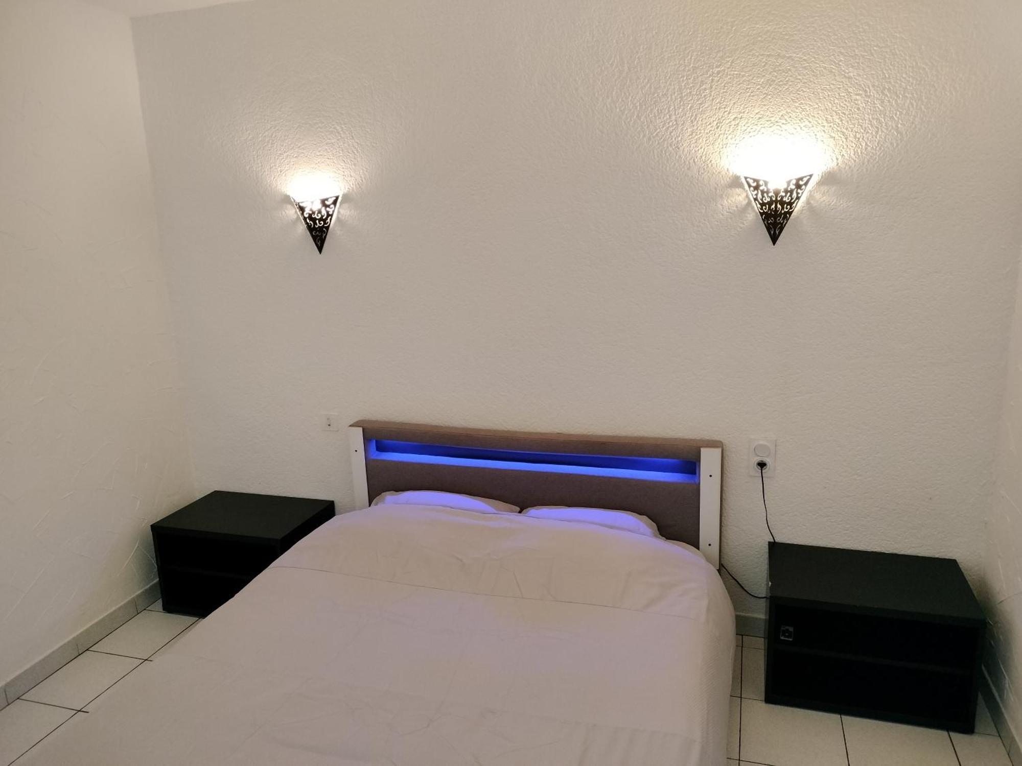 Appartement Cosy Avec Patio En Rdc Perpignan Luaran gambar